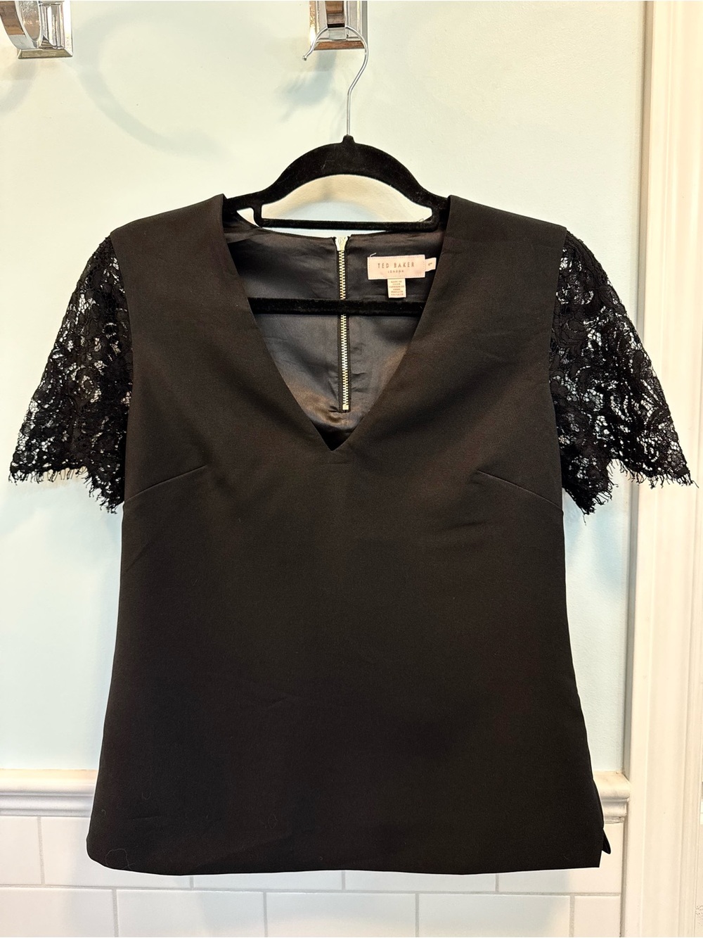 Ted Baker London Jessin Lace Sleeve Top (TB 1 - US 4)